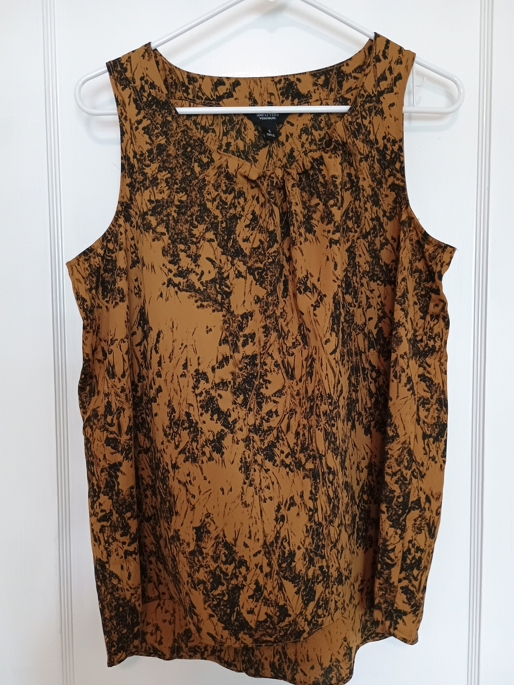 Simply Vera Vera Wang Brown and Black Abstract Print Sleeveless Camisole